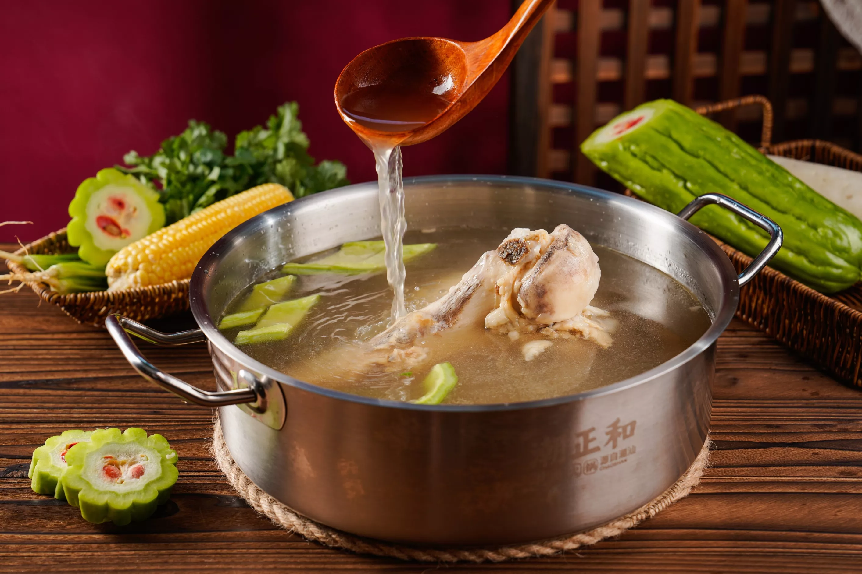 潮正和牛肉火锅菜品